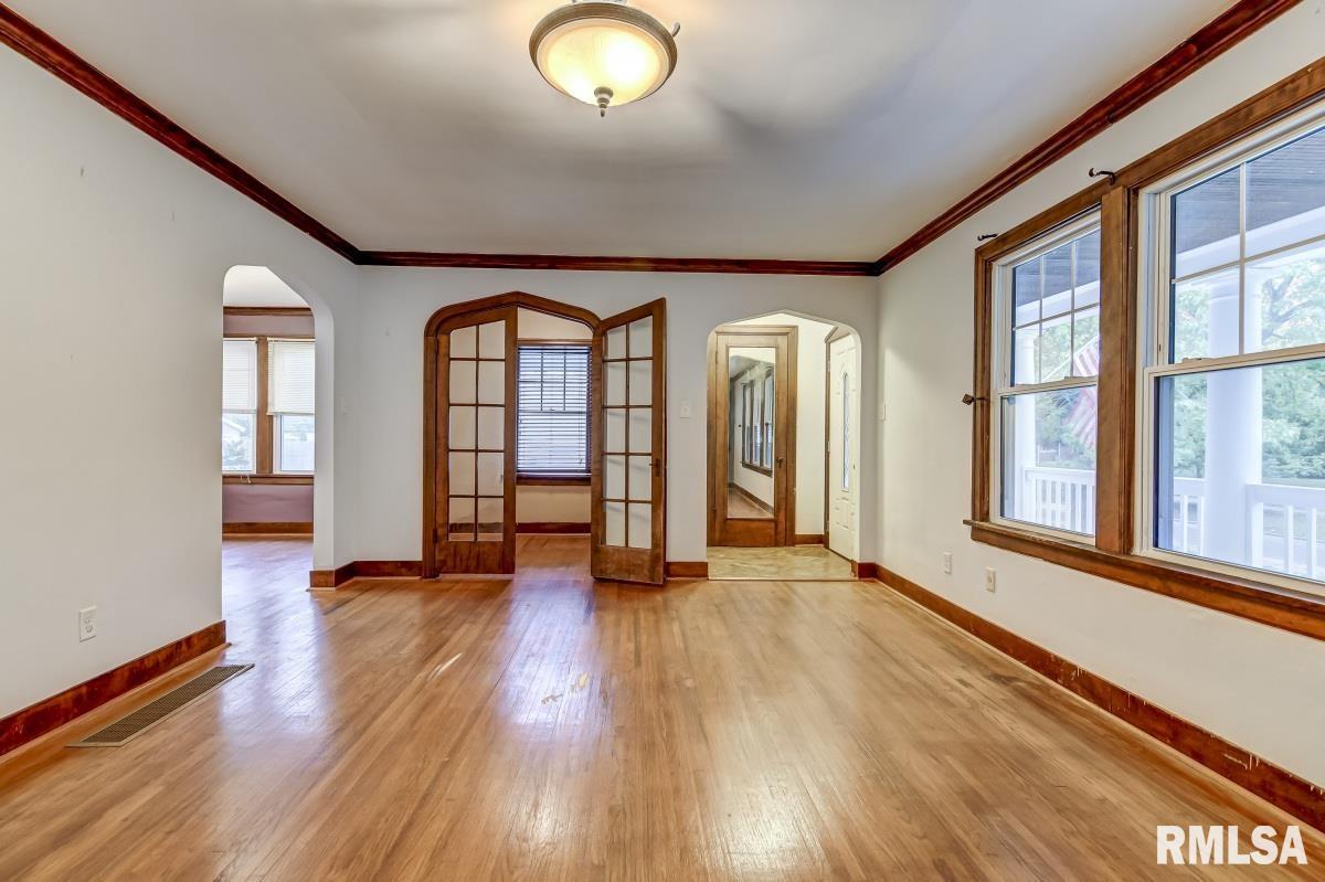 2320 Yale Boulevard Springfield, IL 62703 - Photo 3 of 28