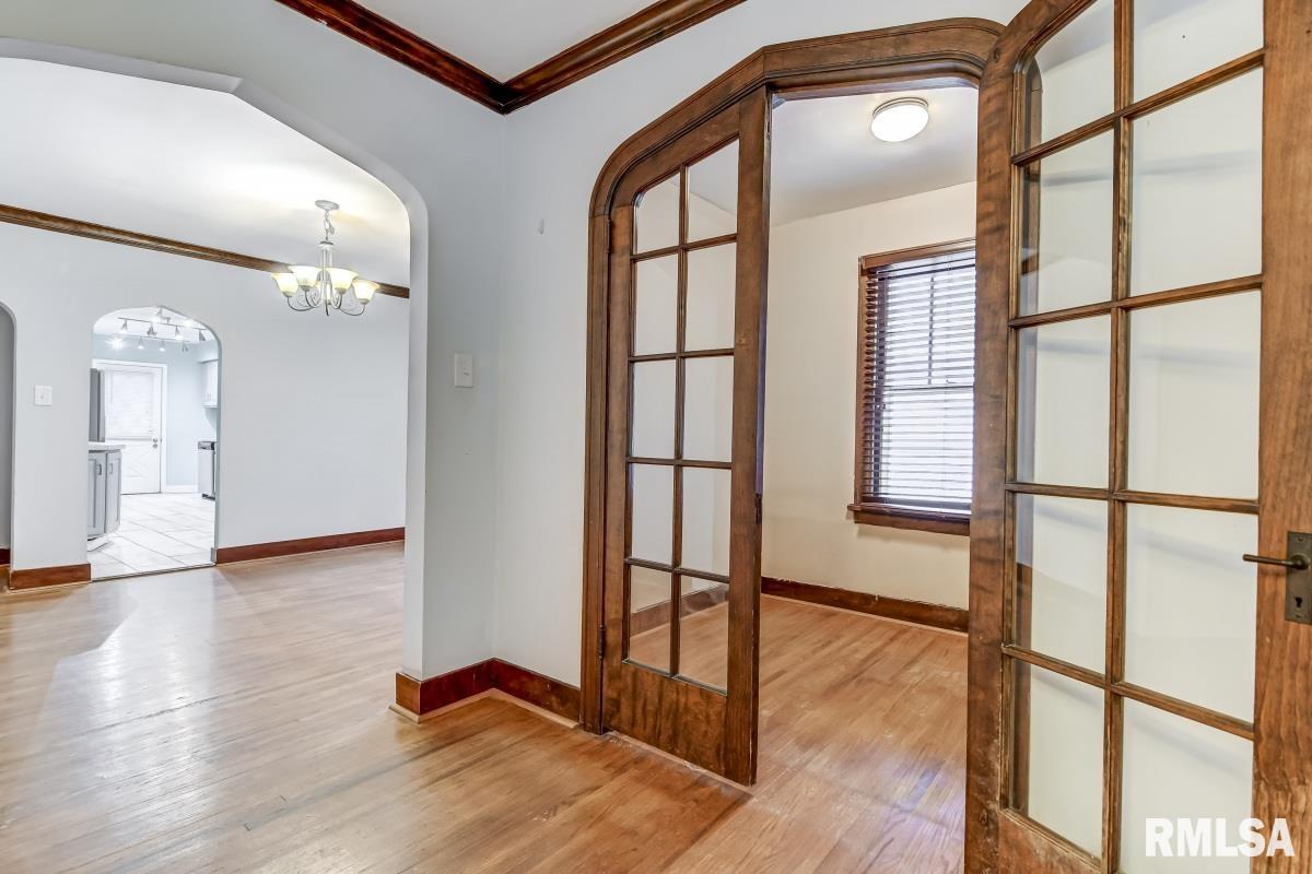 2320 Yale Boulevard Springfield, IL 62703 - Photo 7 of 28