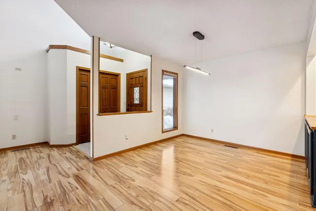 $369,000 | 491 Sterling Street South, Maplewood, MN 55119