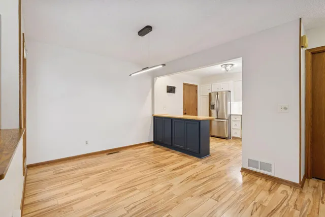 $369,000 | 491 Sterling Street South, Maplewood, MN 55119