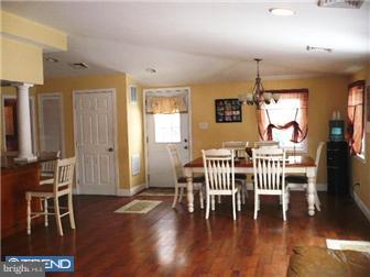 532 Holmes Road Morton, PA 19070 - Photo 6 of 12 Great Room