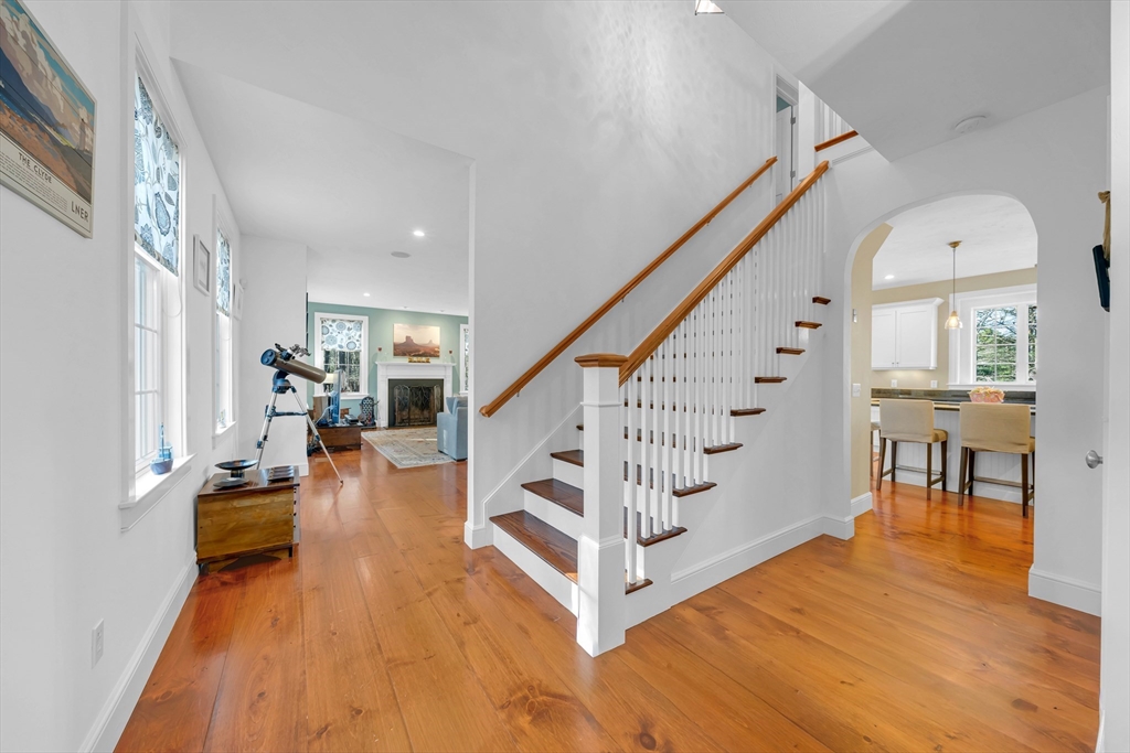 18 Stonebridge Road Groveland, MA 01834 - Photo 3 of 42