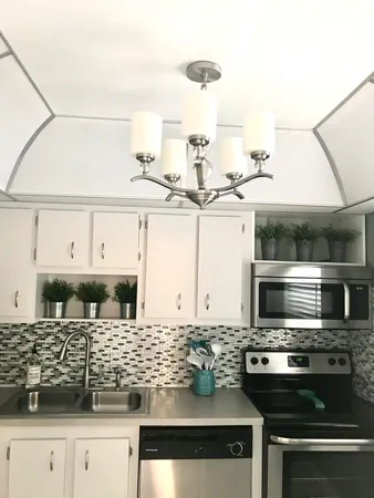 $1,450 | 1010 Country Club Drive, Unit 206, Margate, FL 33063