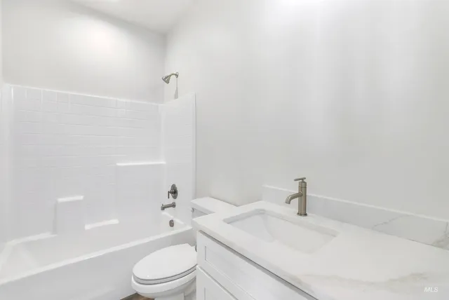 $370,000 | 2018 Regan Street, Jerome, ID 83338