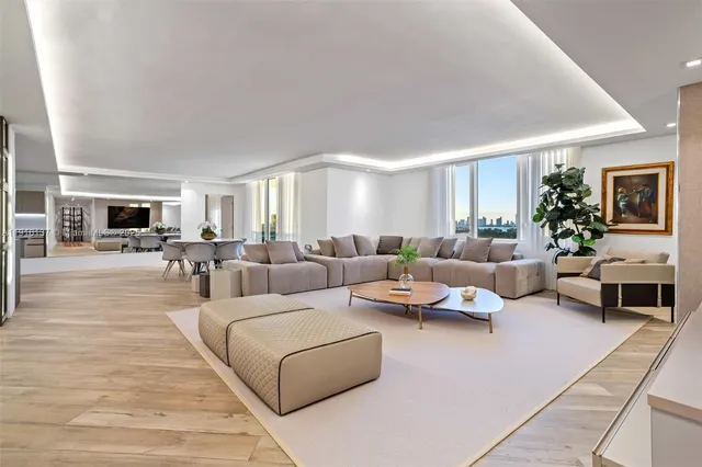 $29,000 | 2301 Collins Avenue, Unit 1432, Miami Beach, FL 33139