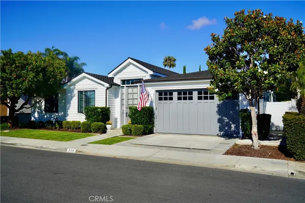 $7,595,000 | 712 K Thanga Drive, Corona del Mar, CA 92625