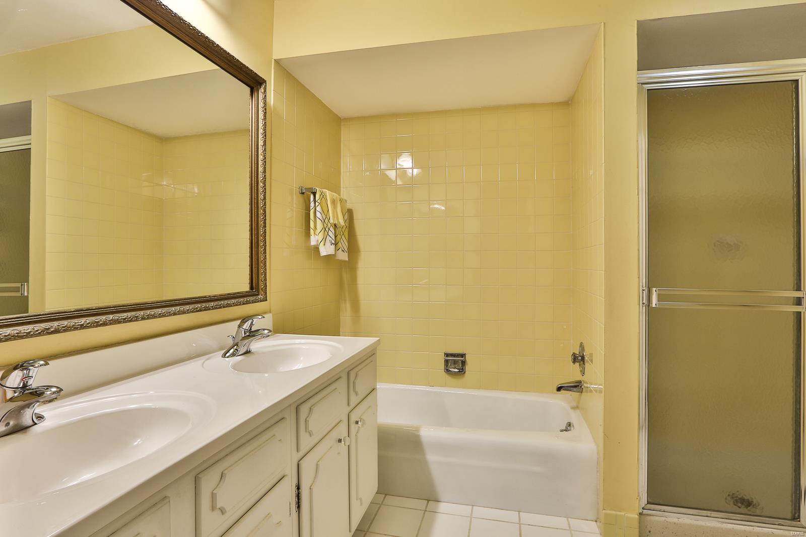 15975 Trowbridge Road Chesterfield, MO 63017 - Photo 18 of 38 Gallery Image 18