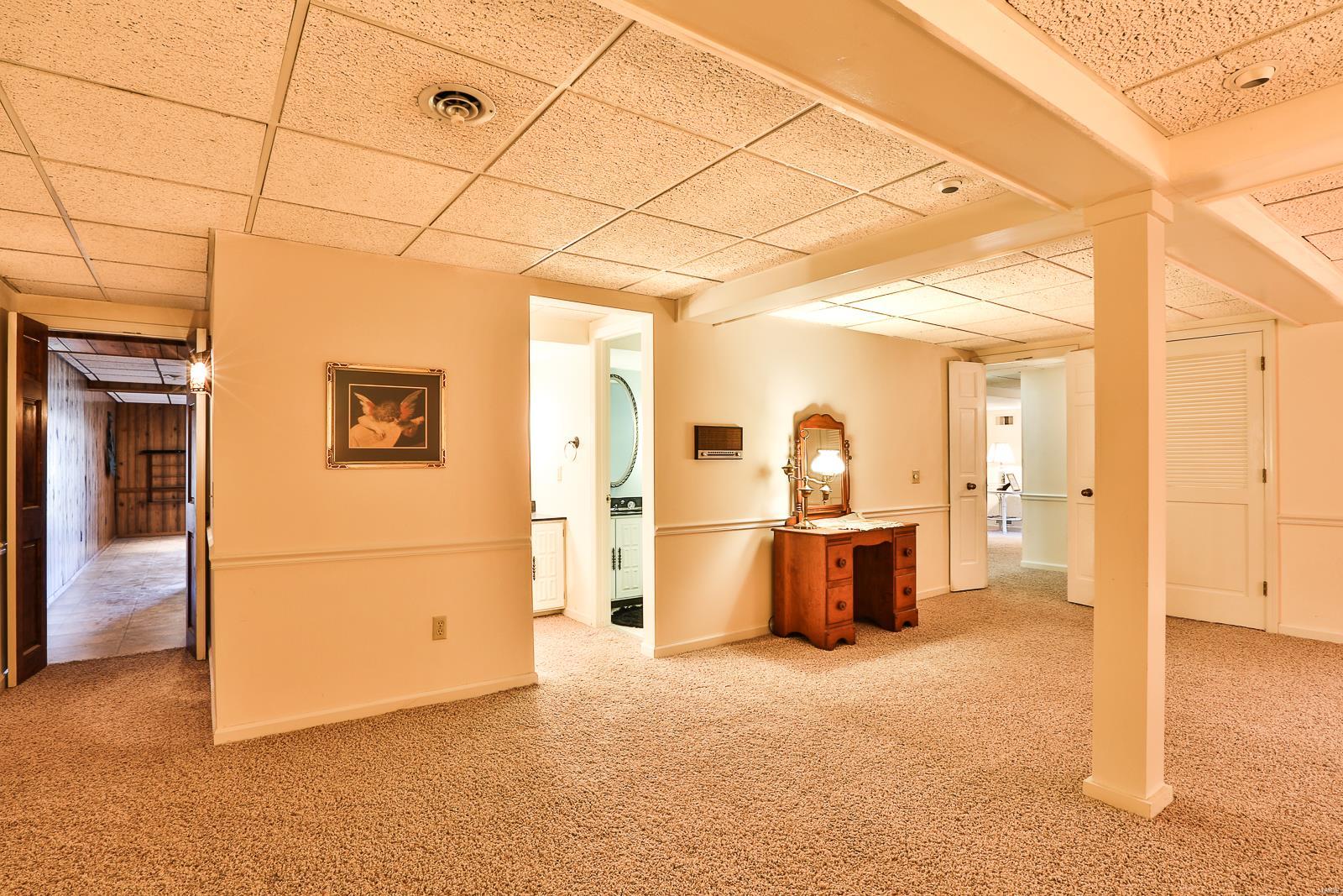 15975 Trowbridge Road Chesterfield, MO 63017 - Photo 32 of 38 Gallery Image 32