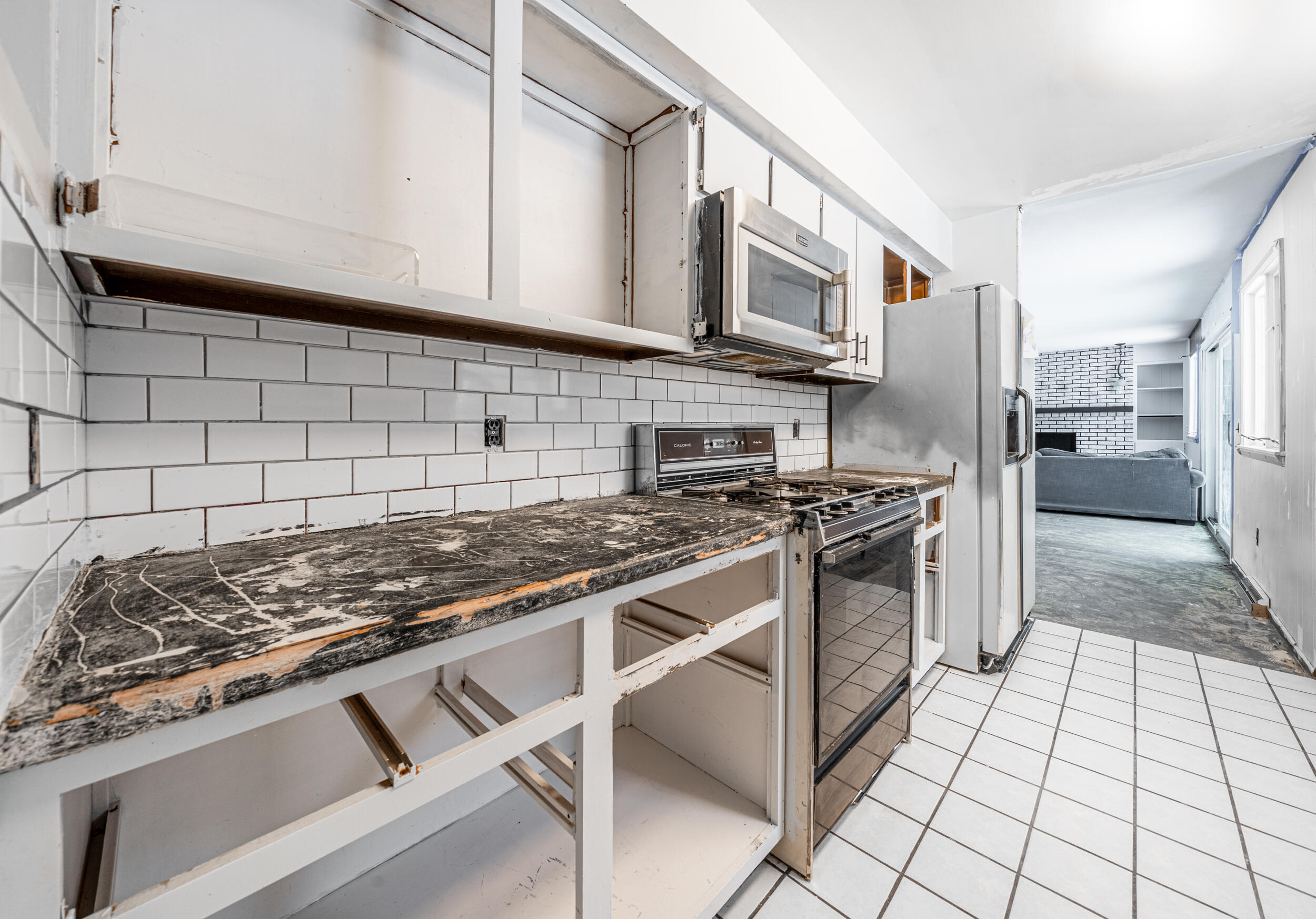 1290 Giles Road Muskegon, MI 49445 - Photo 7 of 28 Kitchen