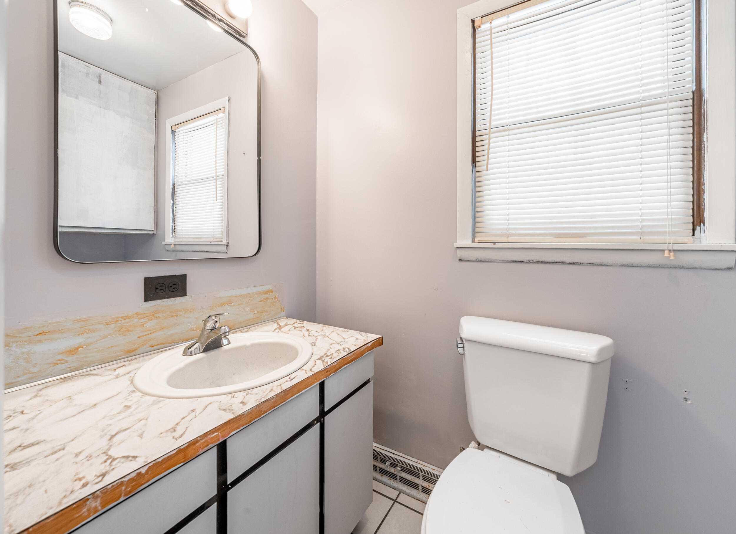 1290 Giles Road Muskegon, MI 49445 - Photo 10 of 28 Half Bathroom