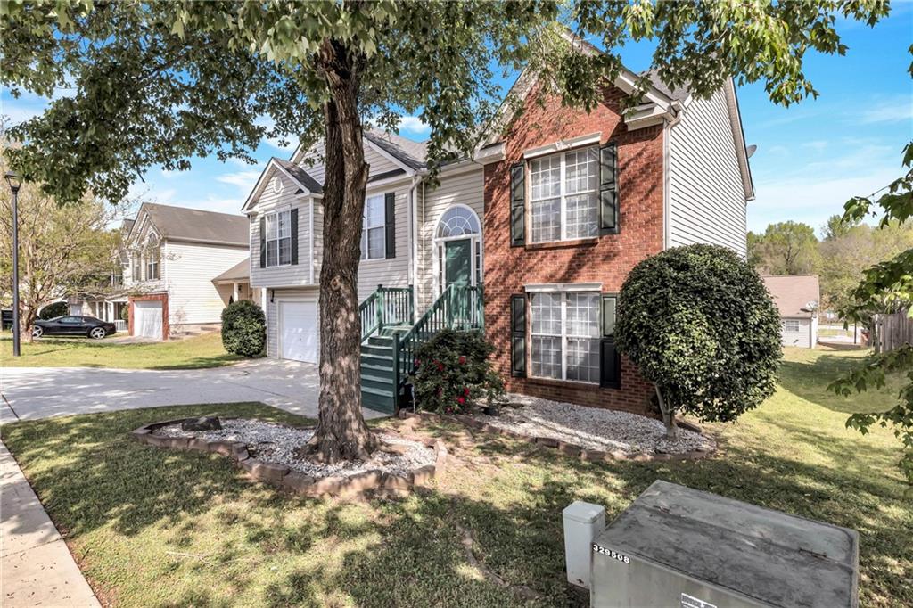 3322 Waggoner Place Rex, GA 30273 - Photo 3 of 40