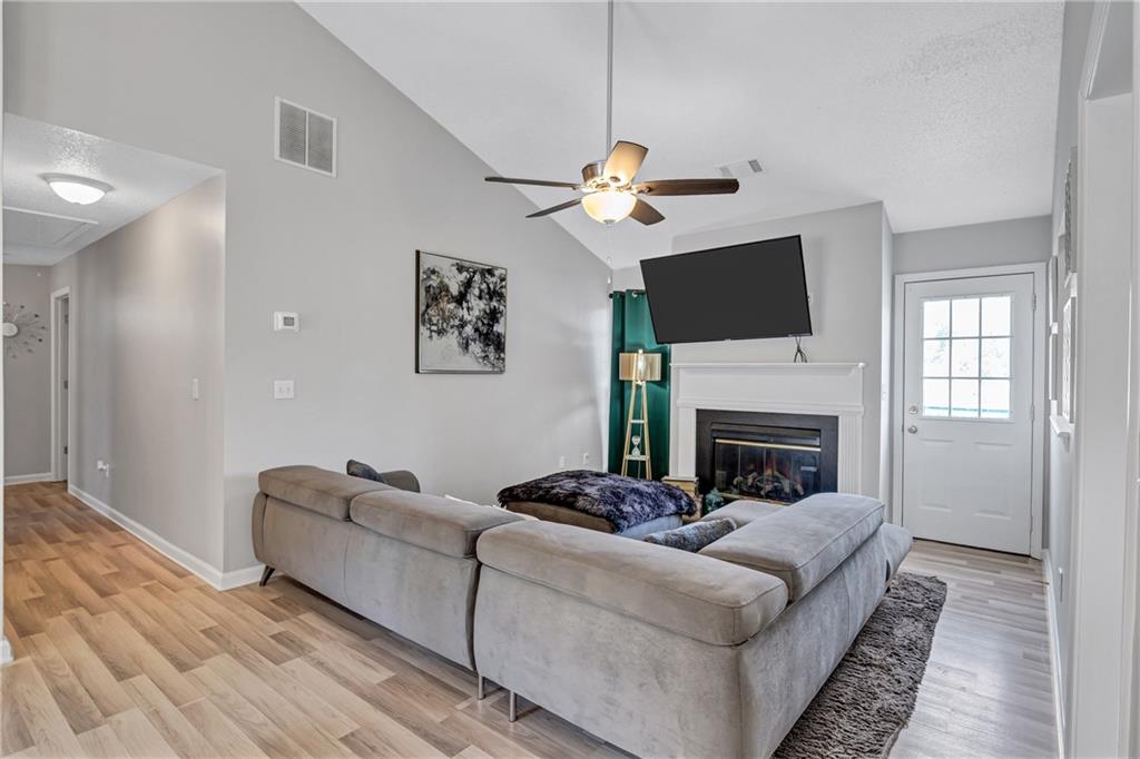 3322 Waggoner Place Rex, GA 30273 - Photo 6 of 40