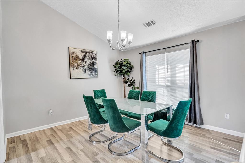 3322 Waggoner Place Rex, GA 30273 - Photo 9 of 40