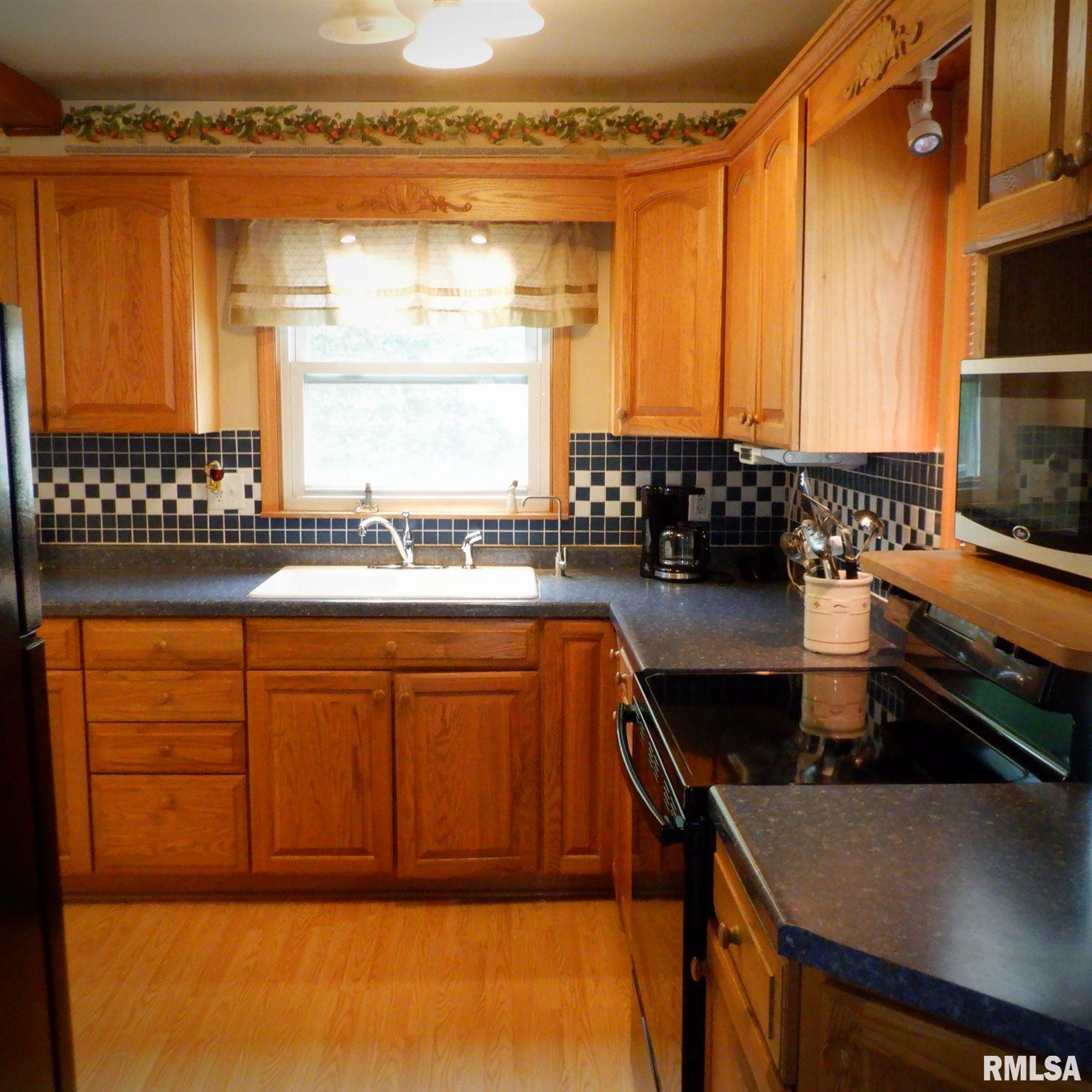 511 Hamilton Street Washington, IL 61571 - Photo 8 of 29 Gallery Image 8