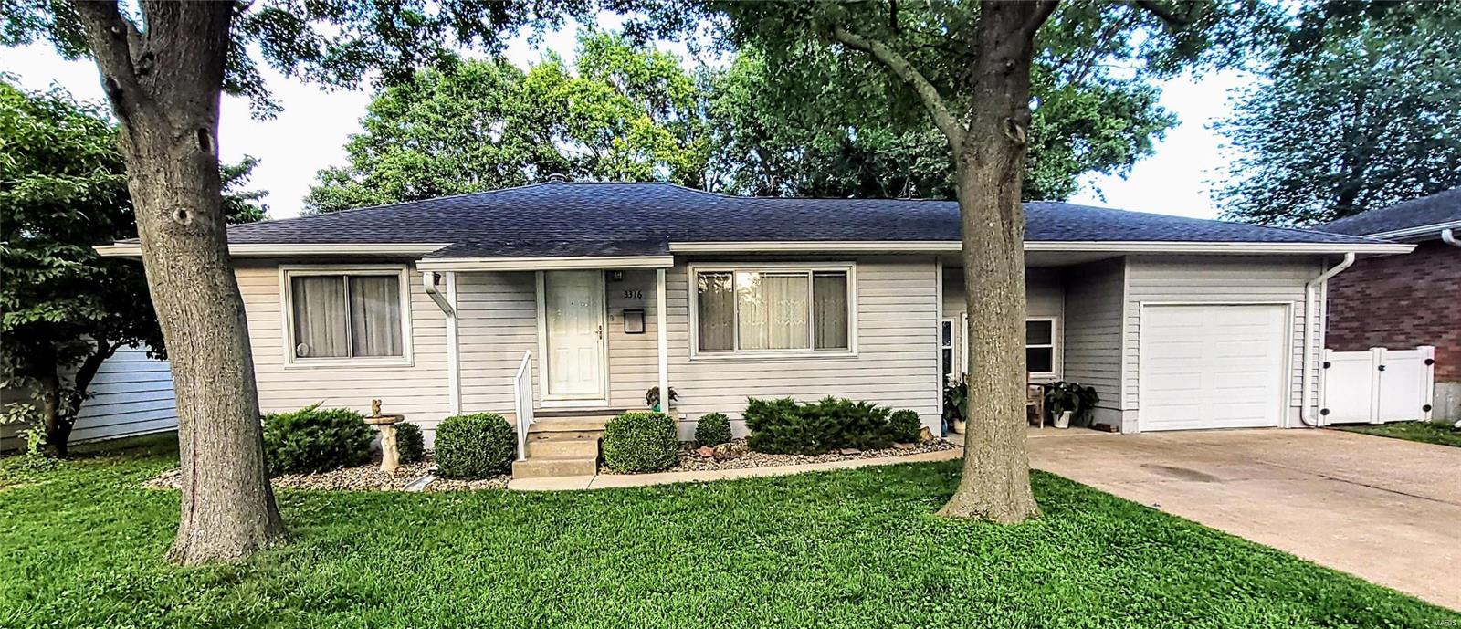 3316 Johnson Road Granite City, IL 62040 - Photo 3 of 36 Gallery Image 3