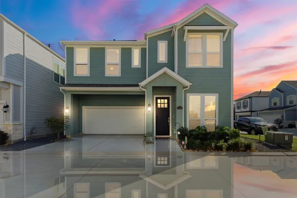 $2,950 | 2406 Driftwood Trail, Kemah, TX 77565