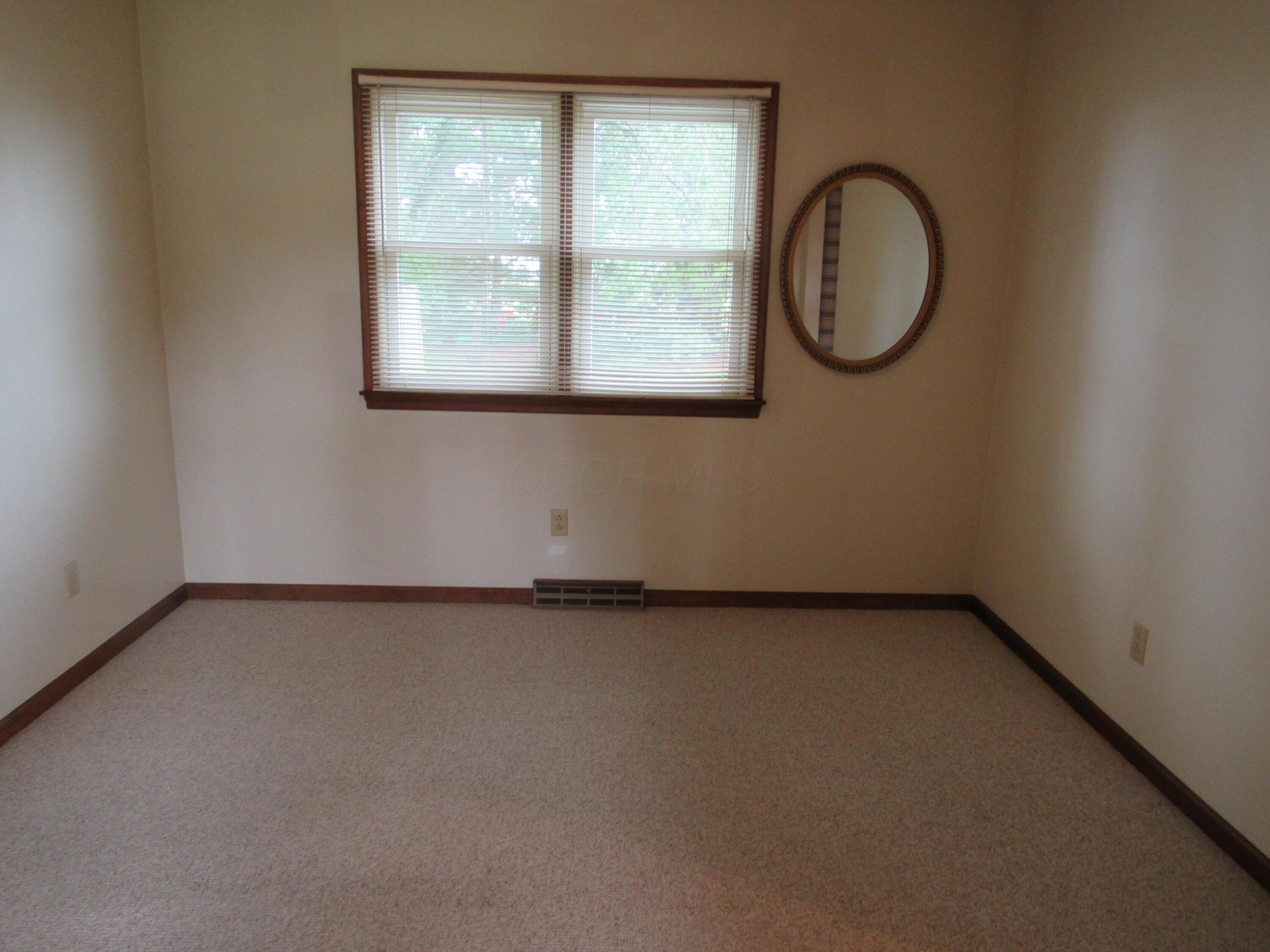 8080 Hagerty Road Ashville, OH 43103 - Photo 23 of 45 Dining Room