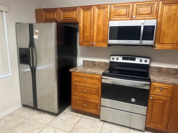 $2,400 | 11150 West Sample Road, Unit 50, Coral Springs, FL 33065