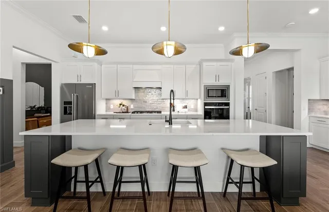 $649,620 | 20025 Nickel Trail, Alva, FL 33920