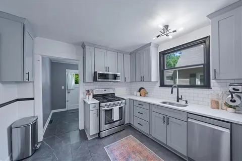 $250,000 | 4508 Cambridge Street, Kansas City, KS 66103