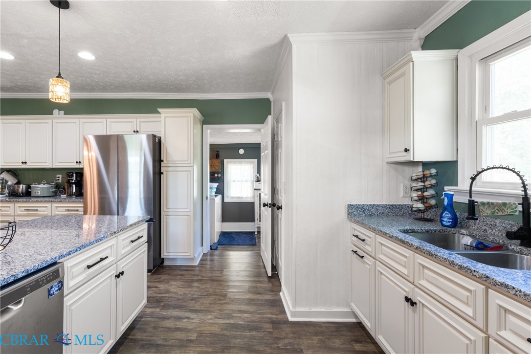 9239 Farys Mill Road Gloucester, VA 23061 - Photo 33 of 38