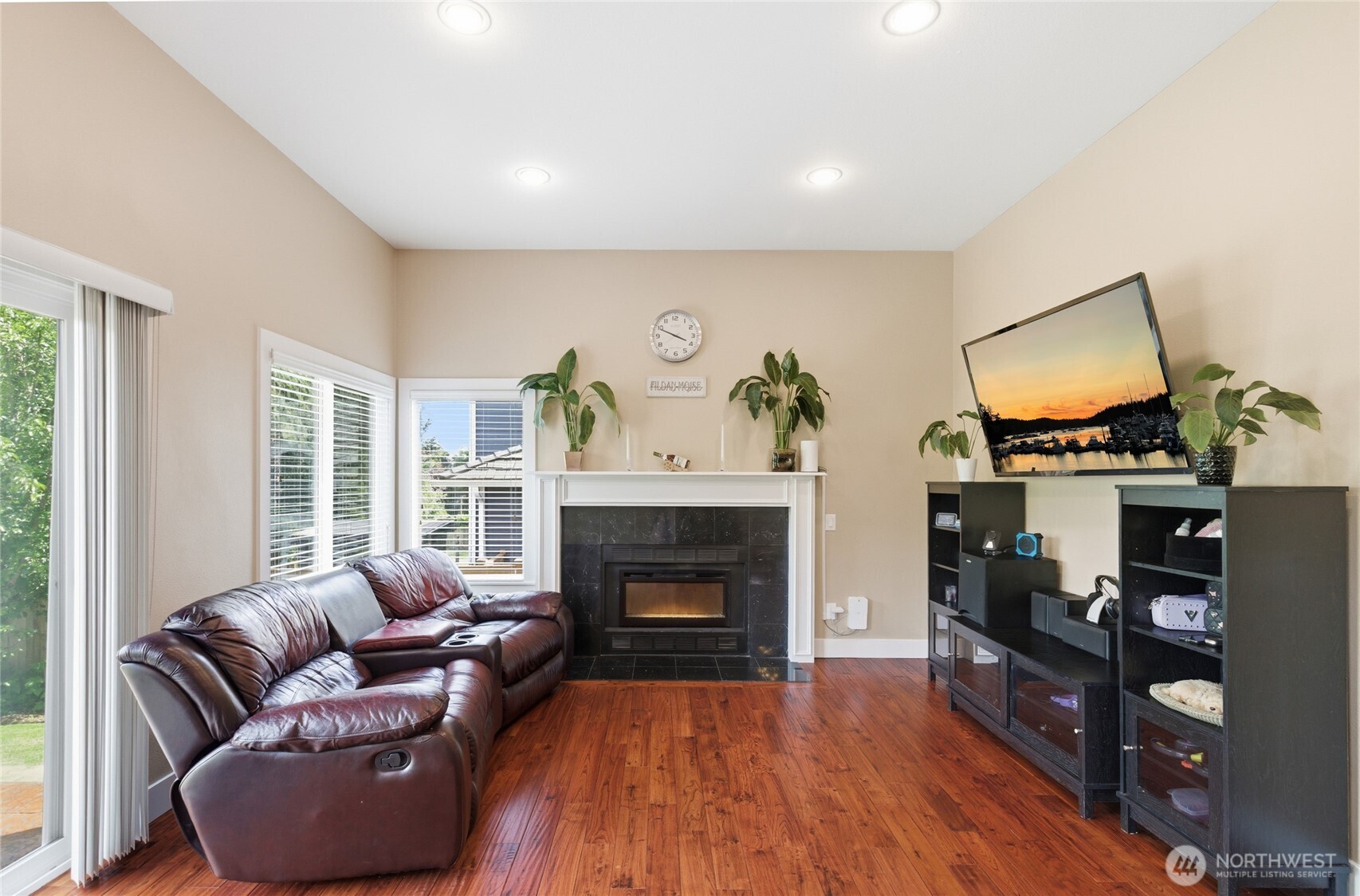 10927 Northeast 157th Street Bothell, WA 98011 - Photo 16 of 38