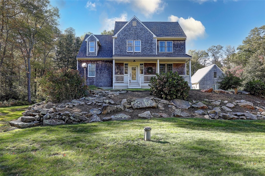 403 Drift Road Westport, MA 02790 - Photo 2 of 40