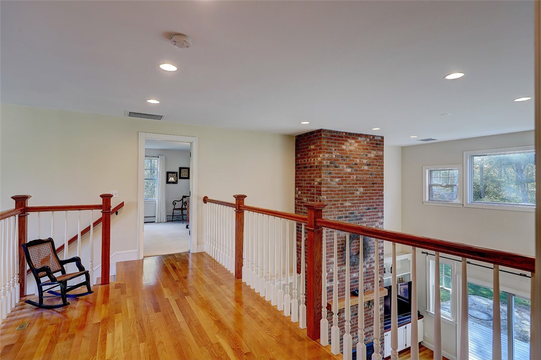 403 Drift Road Westport, MA 02790 - Photo 30 of 40