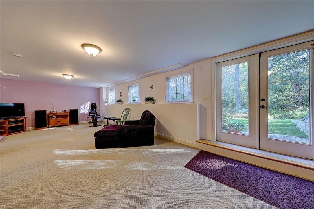 403 Drift Road Westport, MA 02790 - Photo 34 of 40