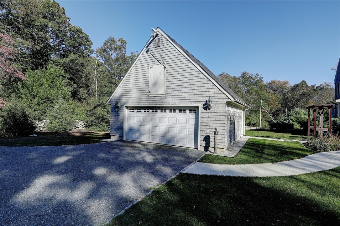 403 Drift Road Westport, MA 02790 - Photo 35 of 40