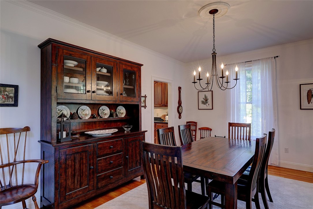 403 Drift Road Westport, MA 02790 - Photo 7 of 40