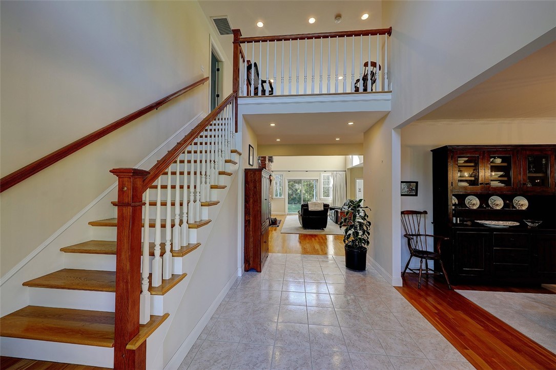 403 Drift Road Westport, MA 02790 - Photo 10 of 40