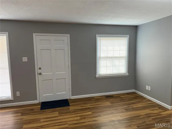 $244,900 | 26 Jamaica Drive, St. Peters, MO 63376