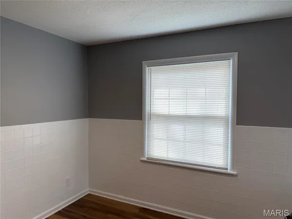 $244,900 | 26 Jamaica Drive, St. Peters, MO 63376
