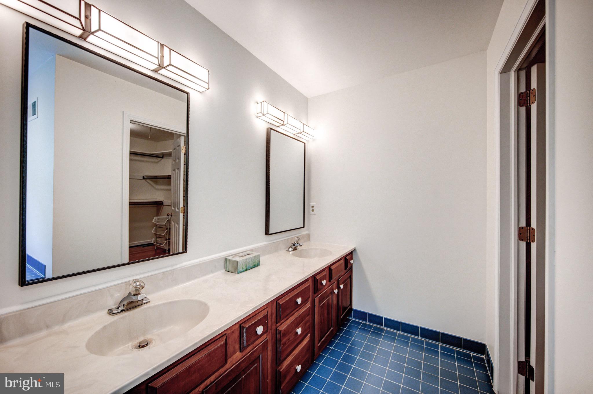 645 Harwick Road Wayne, PA 19087 - Photo 35 of 55