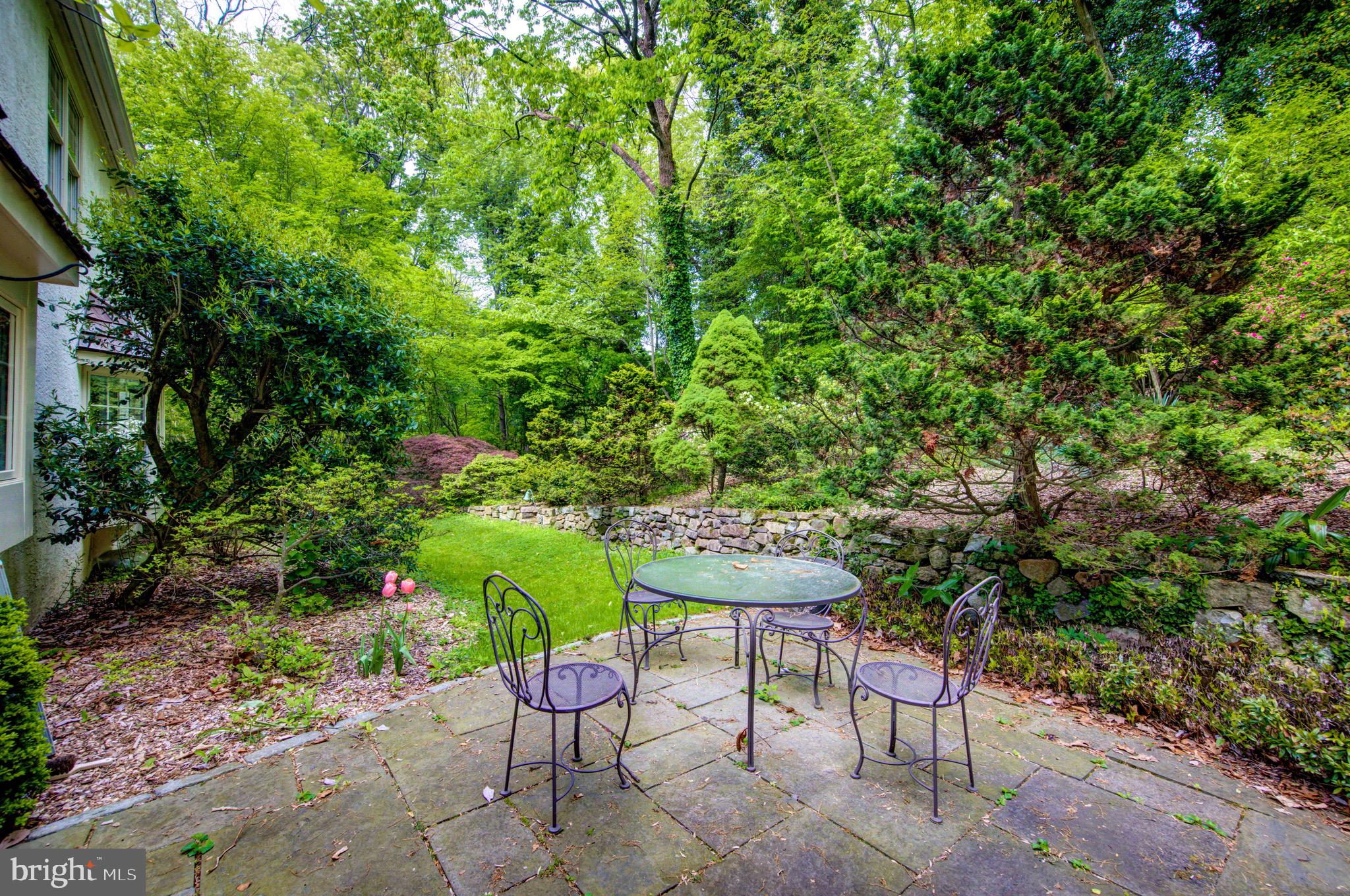 645 Harwick Road Wayne, PA 19087 - Photo 8 of 55