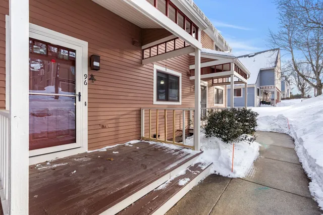 $530,000 | 96 Spinnaker Way, Portsmouth, NH 03801