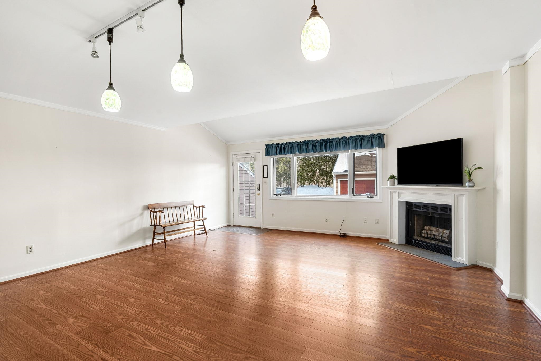 96 Spinnaker Way Portsmouth, NH 03801 - Photo 5 of 32