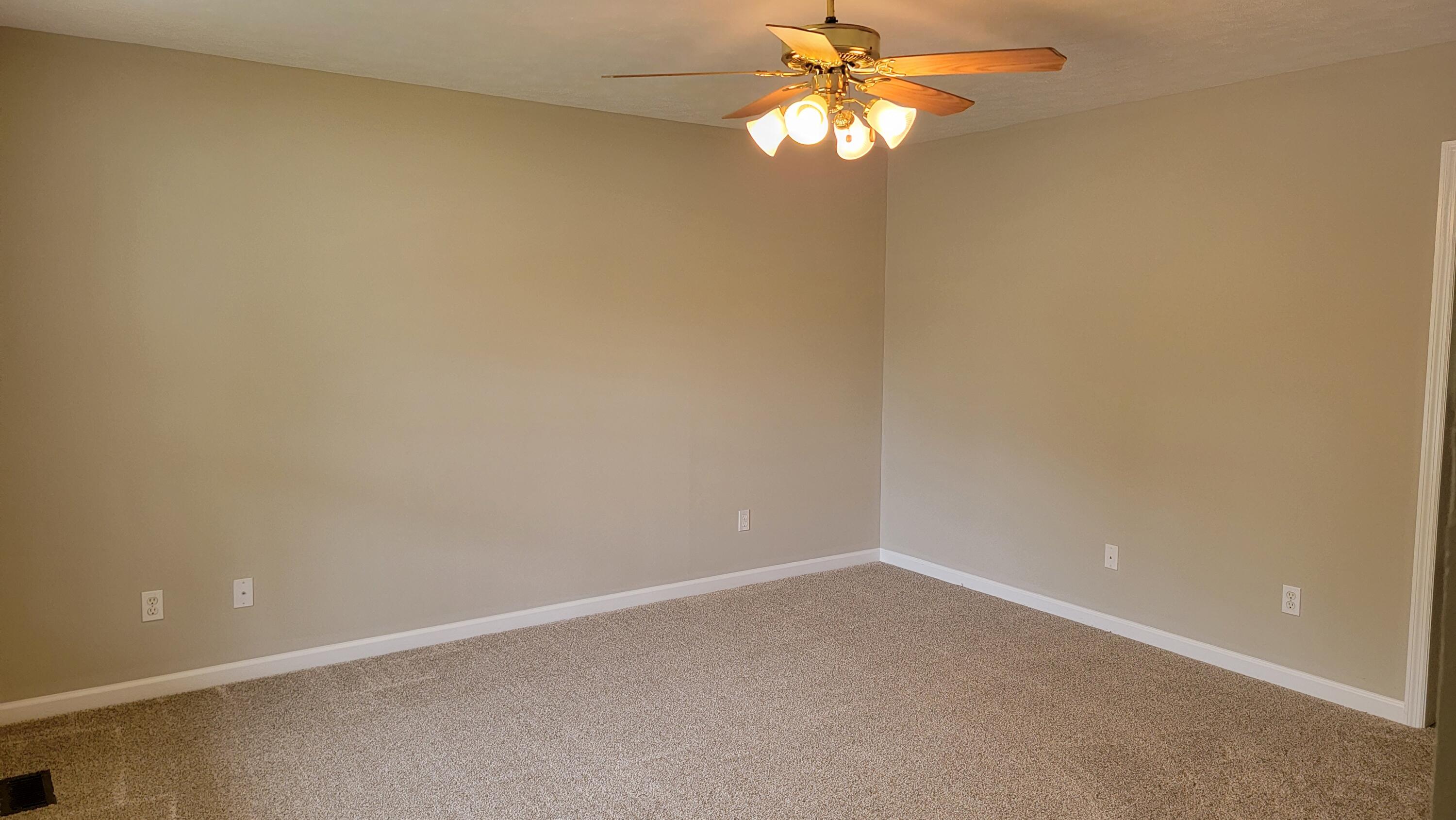 40 Breezewood Road Ringgold, GA 30736 - Photo 4 of 28 20230407_120941