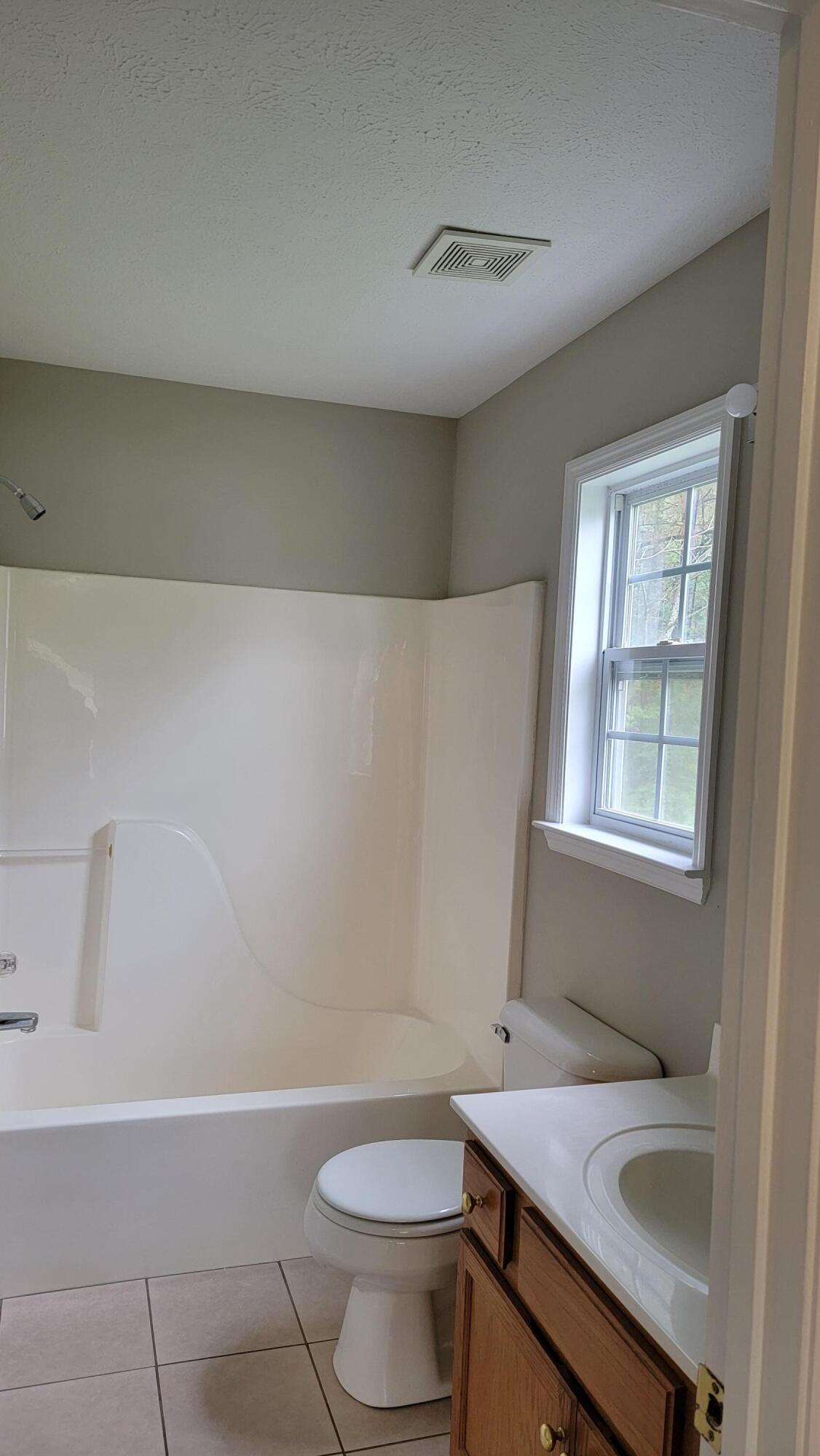 40 Breezewood Road Ringgold, GA 30736 - Photo 8 of 28 20230407_121248