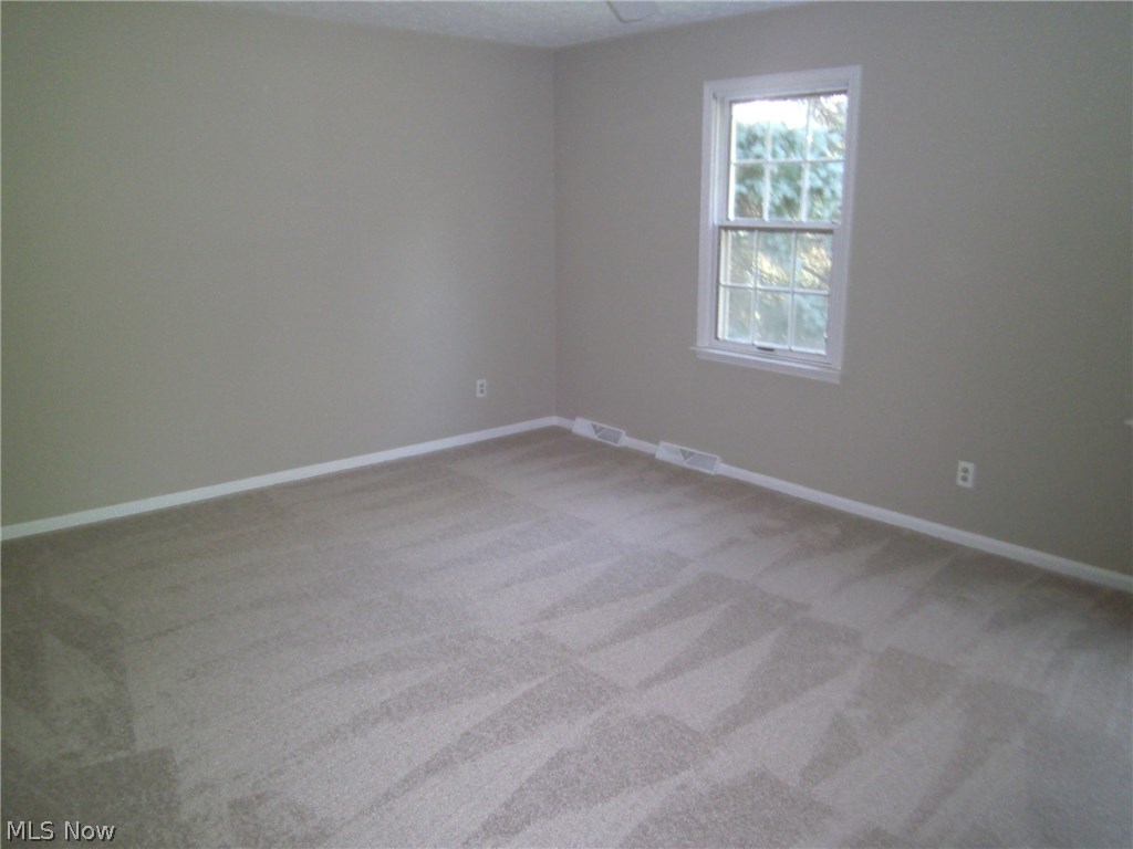 951 Bell Road Chagrin Falls, OH 44022 - Photo 15 of 17