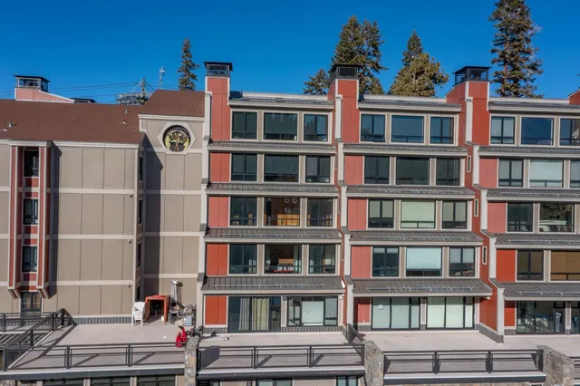 $950,000 | 826 Lakeview Boulevard, Unit 309, Mammoth Lakes, CA 93546