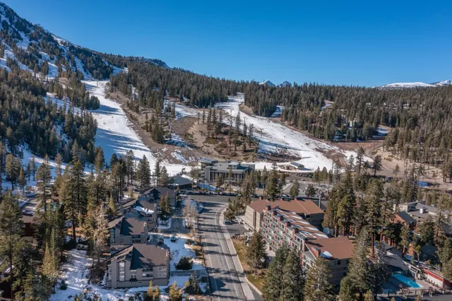$950,000 | 826 Lakeview Boulevard, Unit 309, Mammoth Lakes, CA 93546