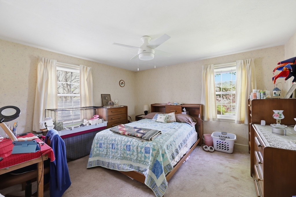 48 Weymouth Street Springfield, MA 01108 - Photo 15 of 29