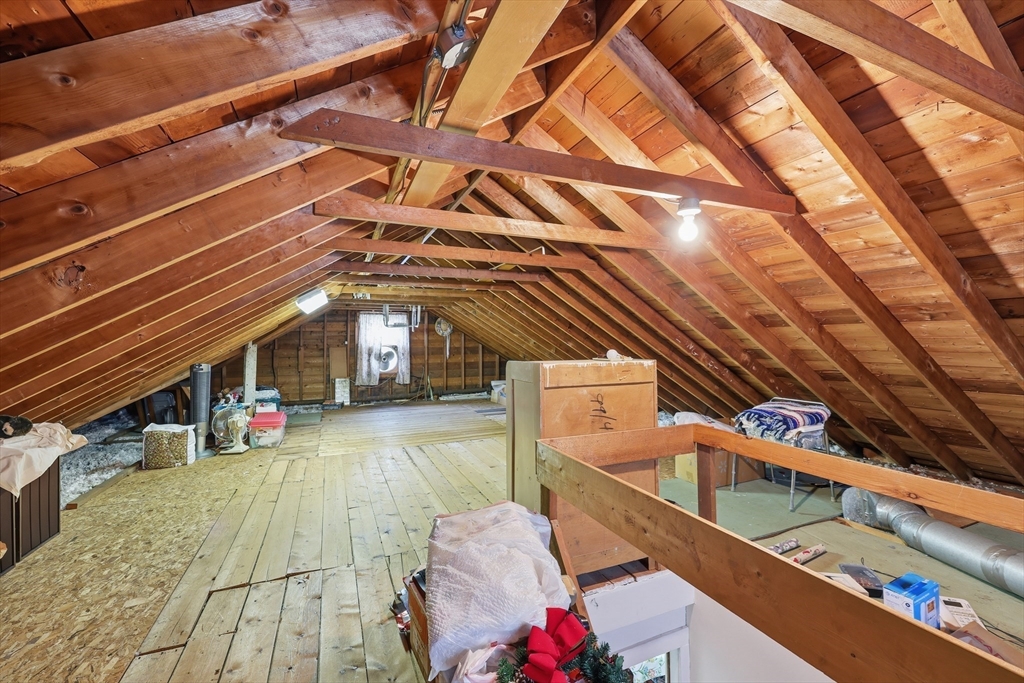 48 Weymouth Street Springfield, MA 01108 - Photo 19 of 29