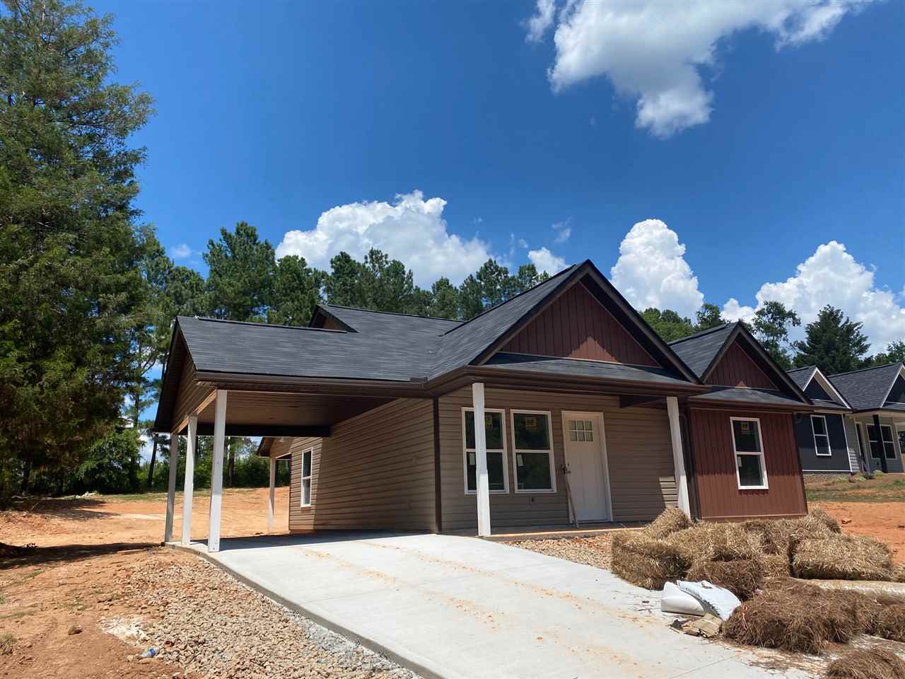 270 Avalon Drive Inman, SC 29349 - Photo 1 of 19 Gallery Image 1