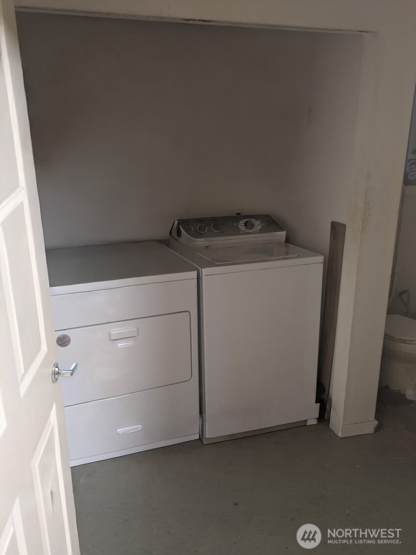 3422 201st Place Southeast Bothell, WA 98012 - Photo 13 of 16