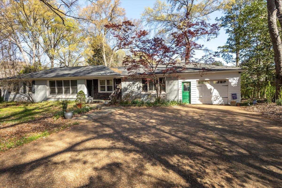 4910 Cole Road Memphis, TN 38117 - Photo 1 of 34