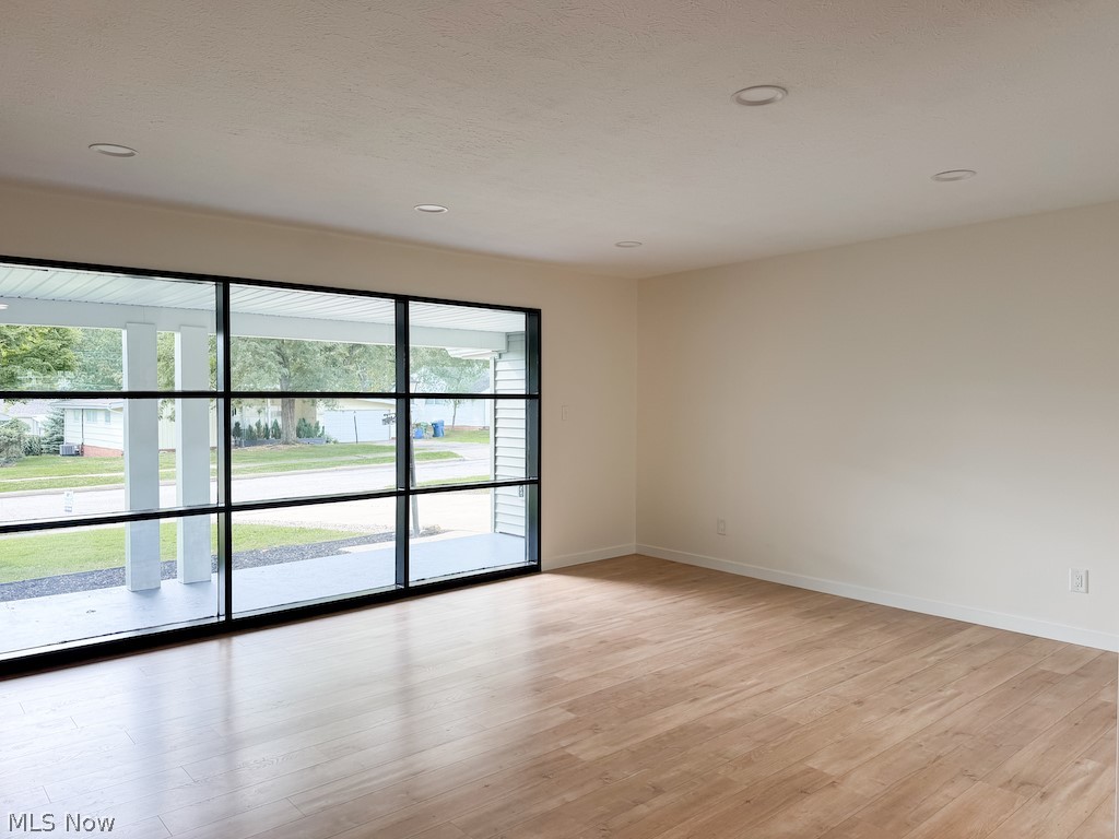 6351 Springwood Road Cleveland, OH 44130 - Photo 11 of 29 Gallery Image 11
