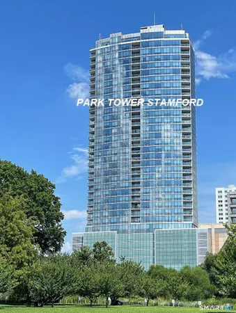 $1,025,000 | 1 Broad Street, Unit PH26B, Stamford, CT 06901